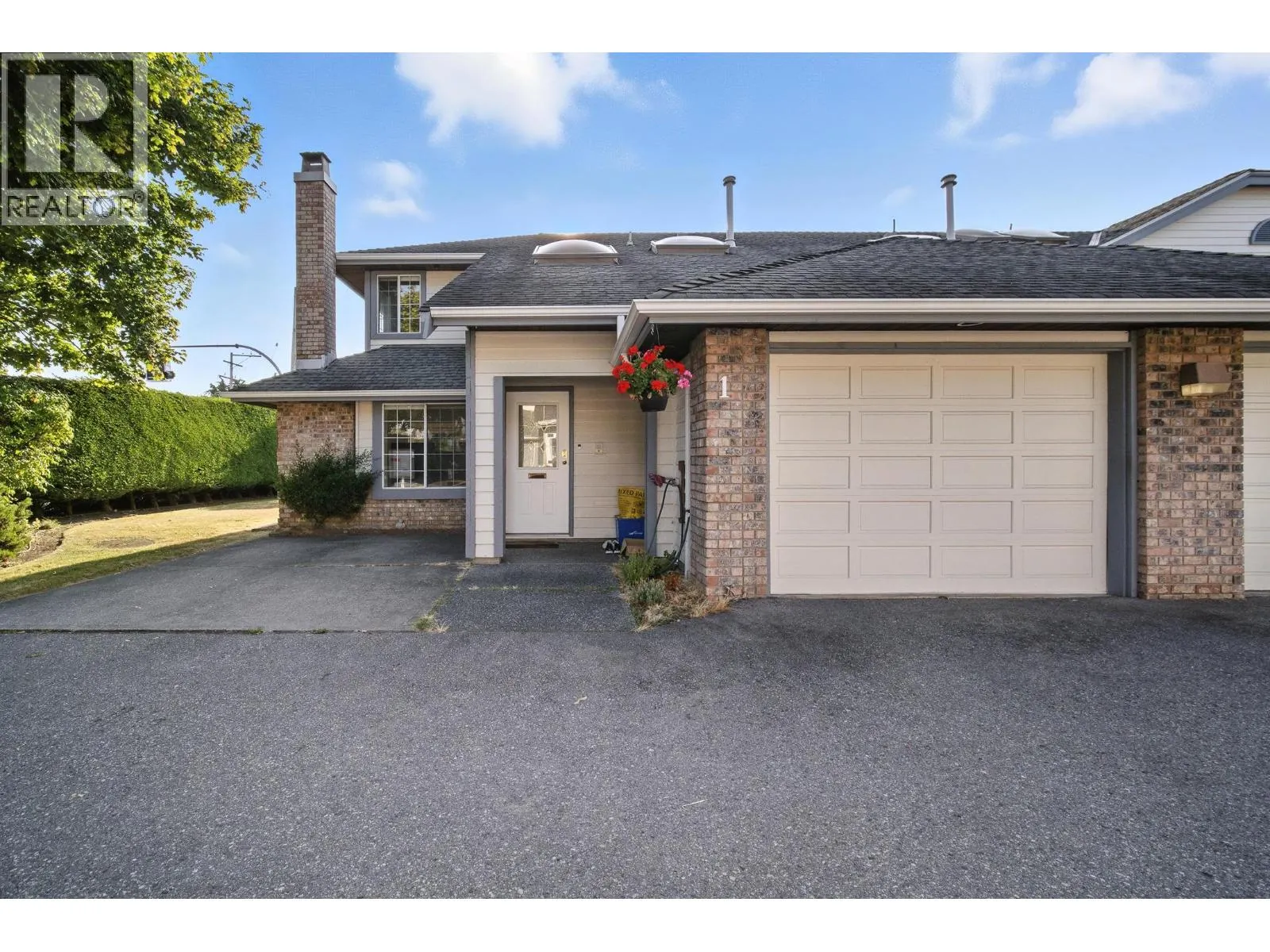 1 4411 WILLIAMS ROAD