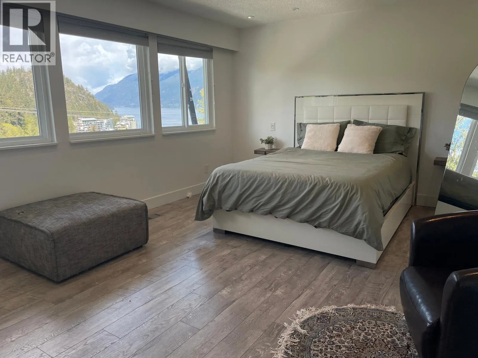 6446 MARINE DRIVE