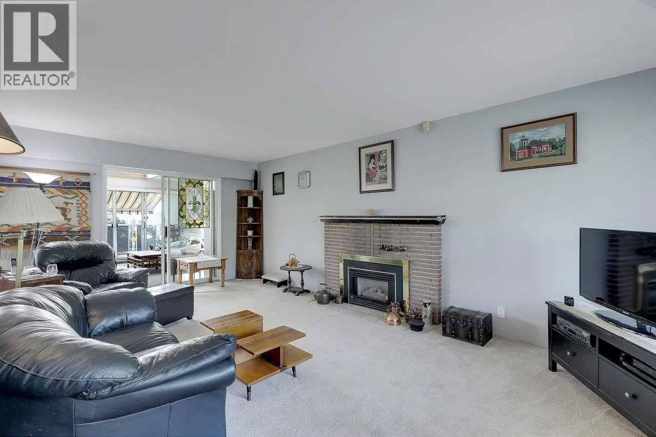 203 E 26TH STREET