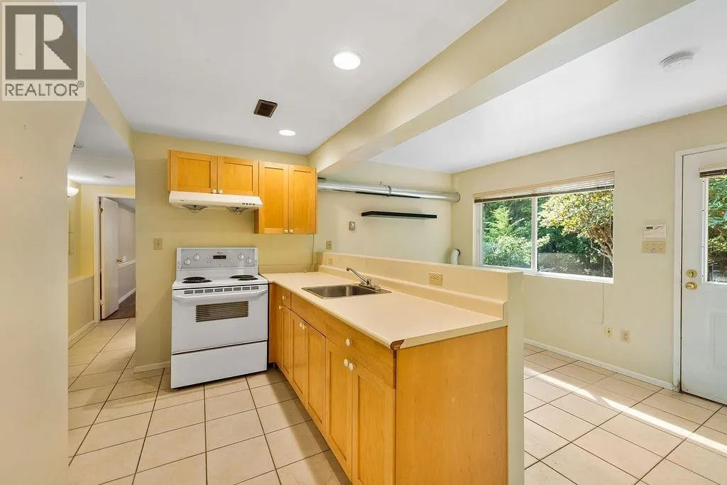 4393 GLENCANYON DRIVE