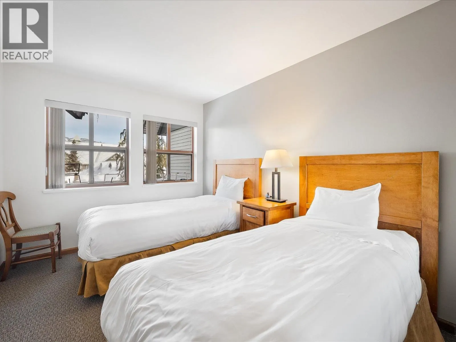 30 (50) 4355 NORTHLANDS BOULEVARD