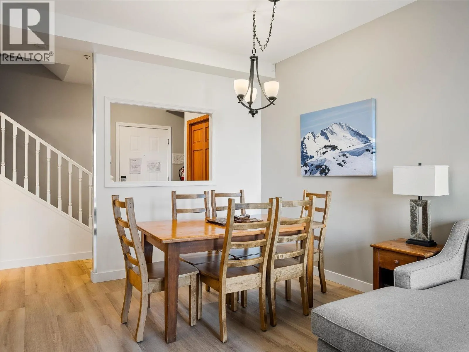 30 (50) 4355 NORTHLANDS BOULEVARD