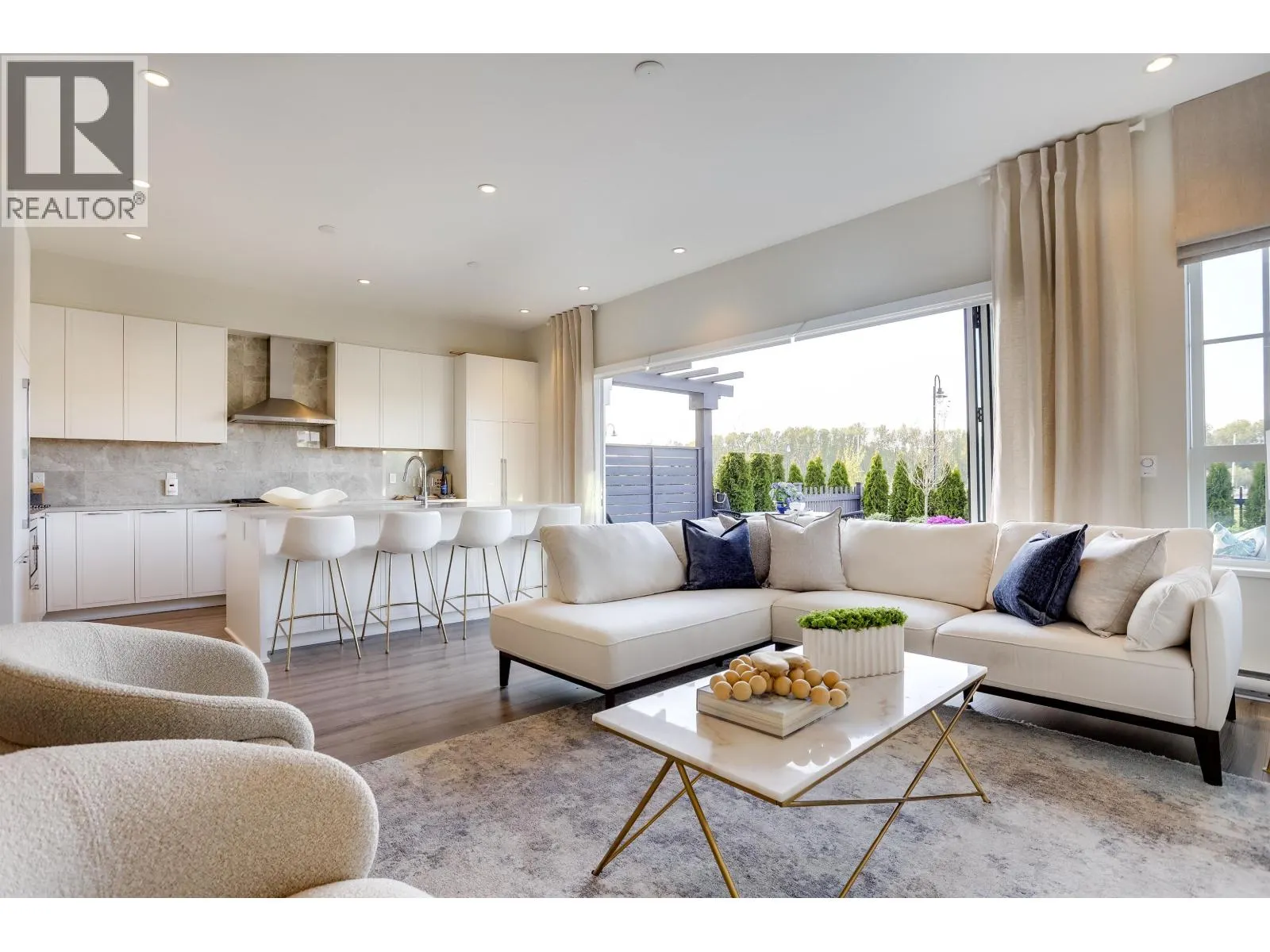 100 5311 ADMIRAL WAY