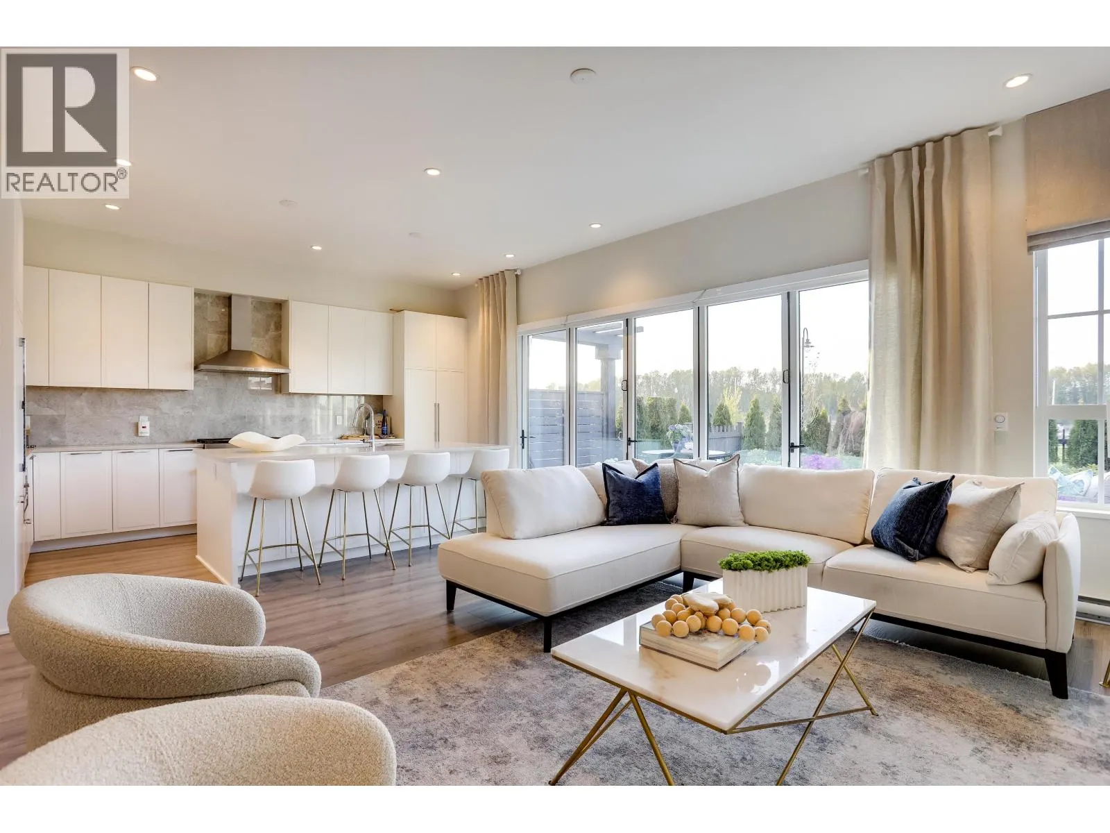 100 5311 ADMIRAL WAY