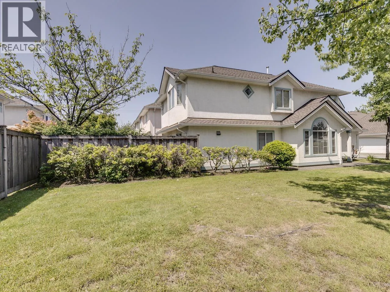 8 10000 FISHER GATE