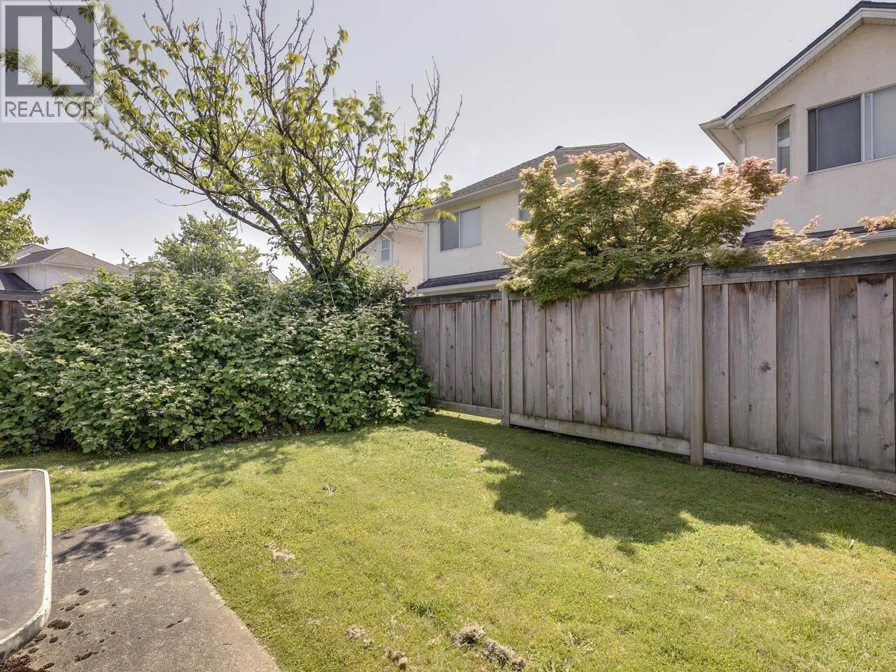 8 10000 FISHER GATE