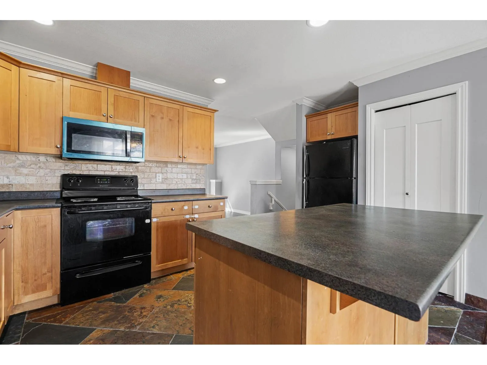 7 5900 JINKERSON ROAD|Promontory