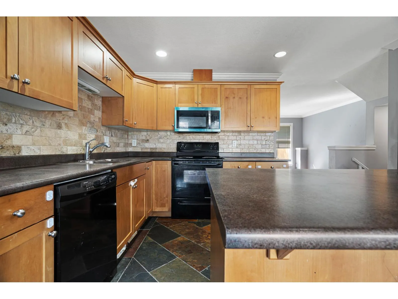 7 5900 JINKERSON ROAD|Promontory