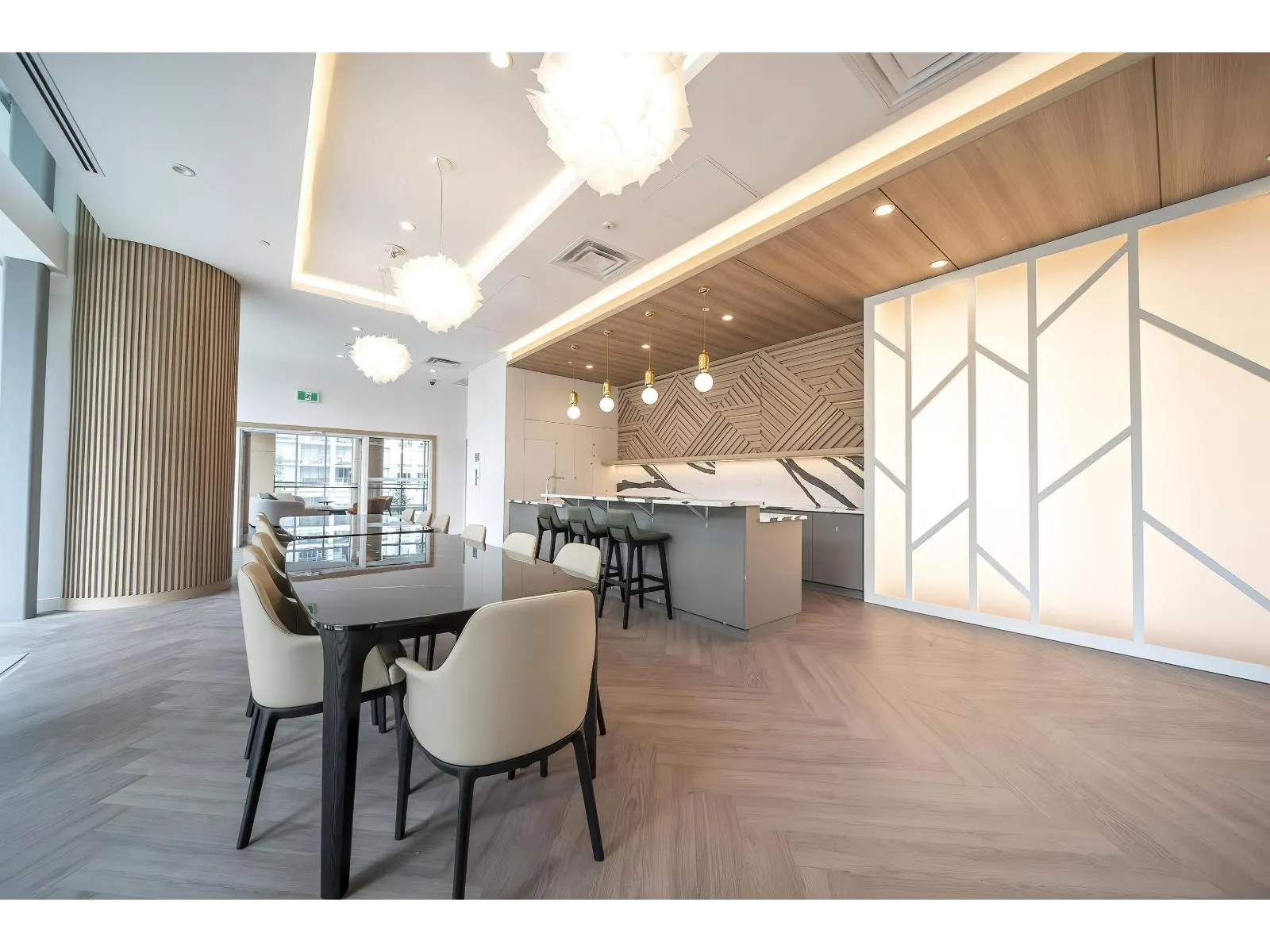 1606 13778 100 AVENUE