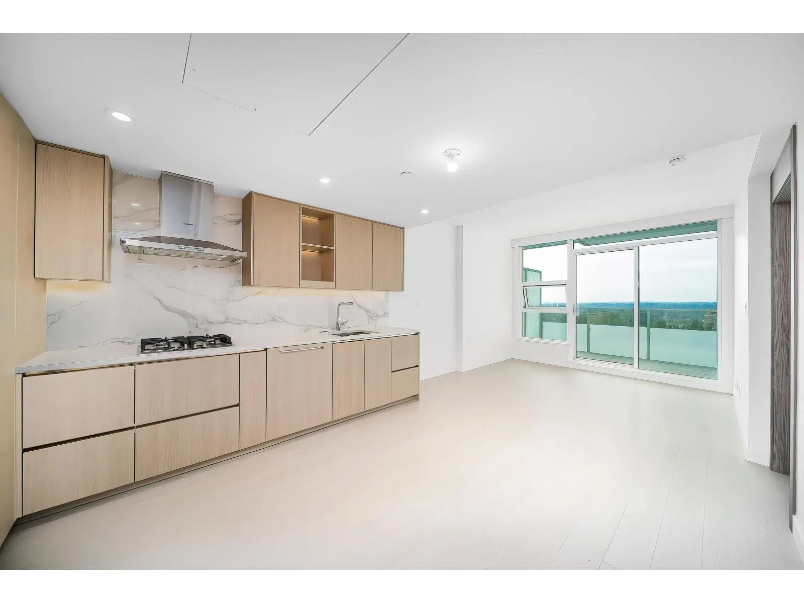 1606 13778 100 AVENUE