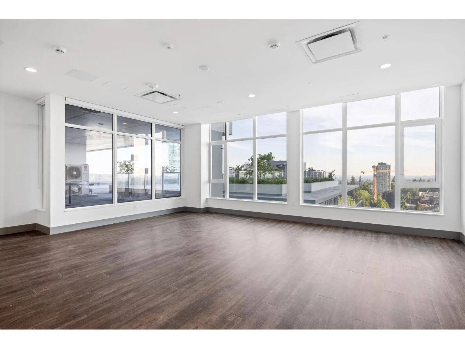 4305 13350 CENTRAL AVENUE