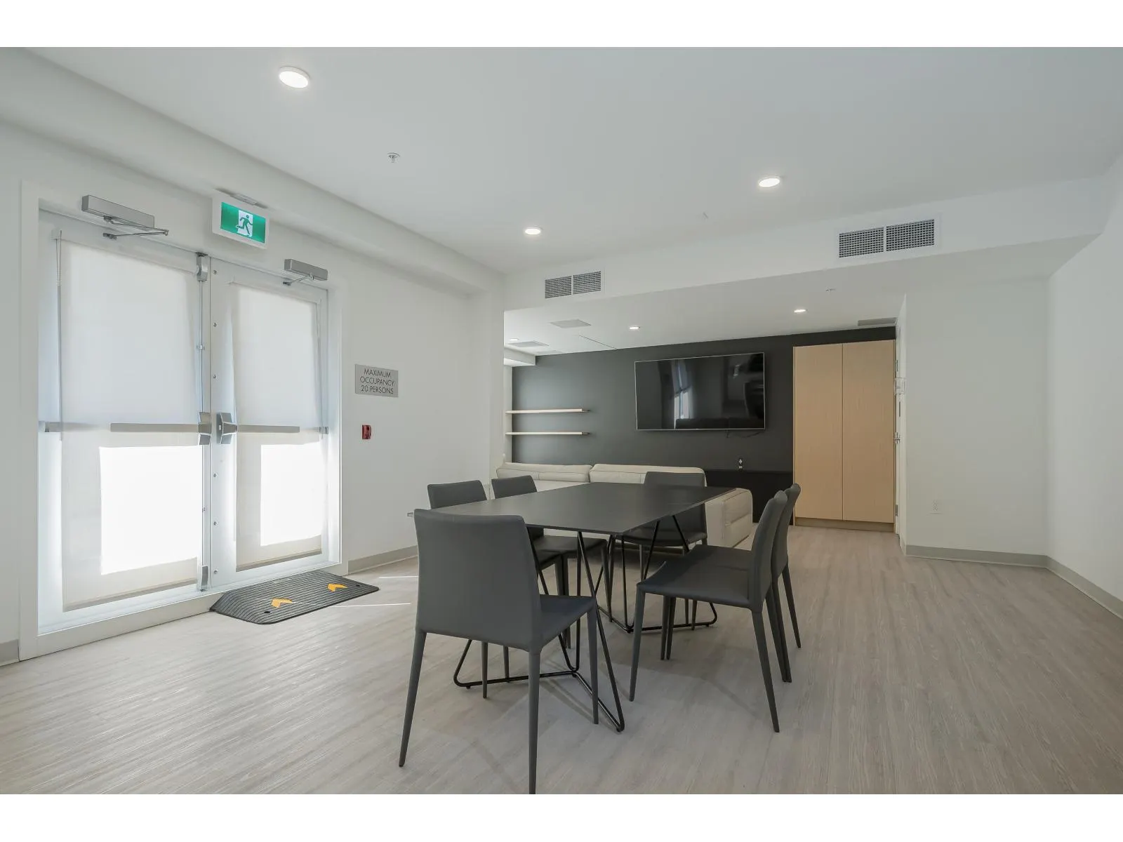 207 10777 138 STREET