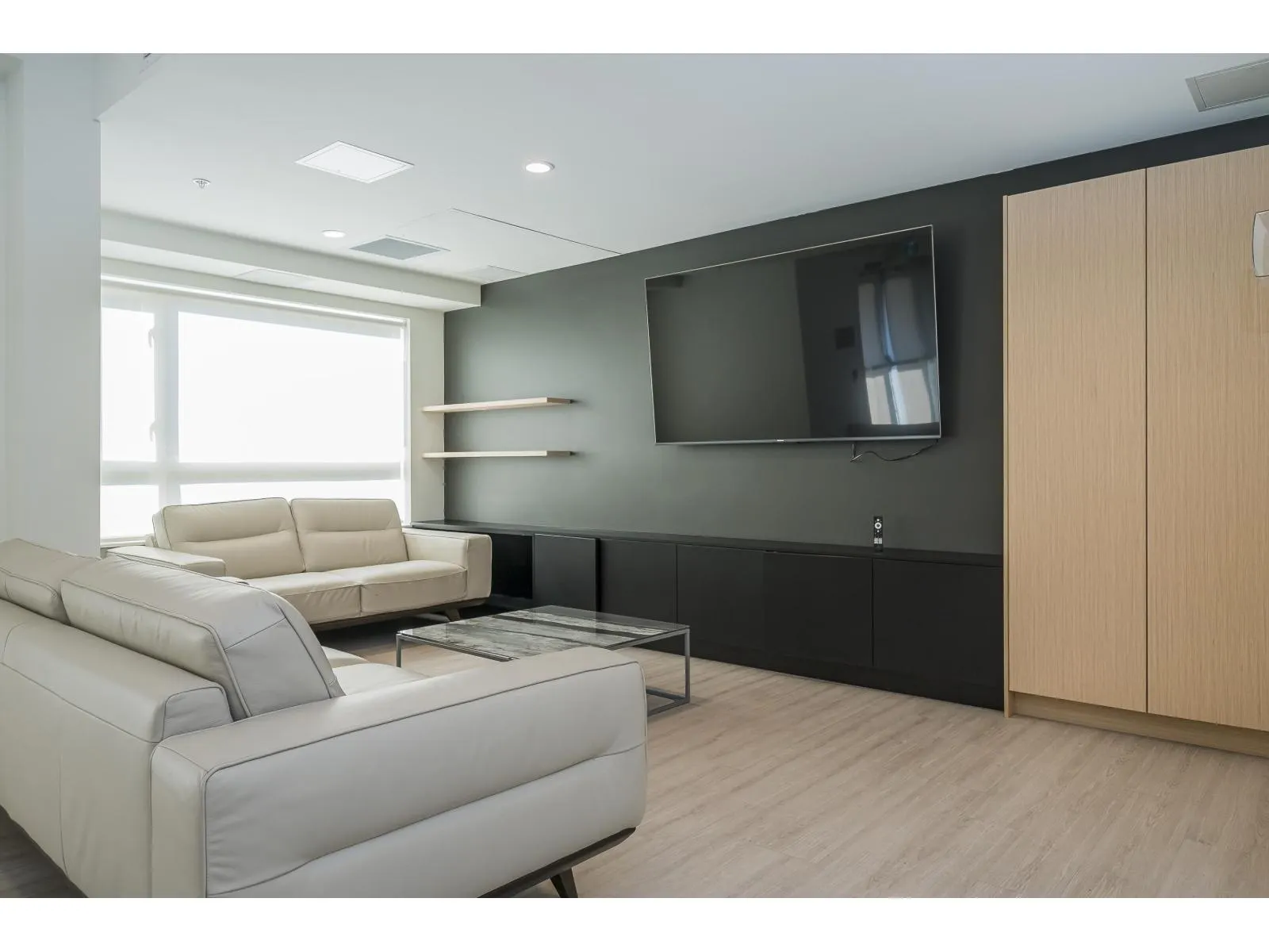 207 10777 138 STREET