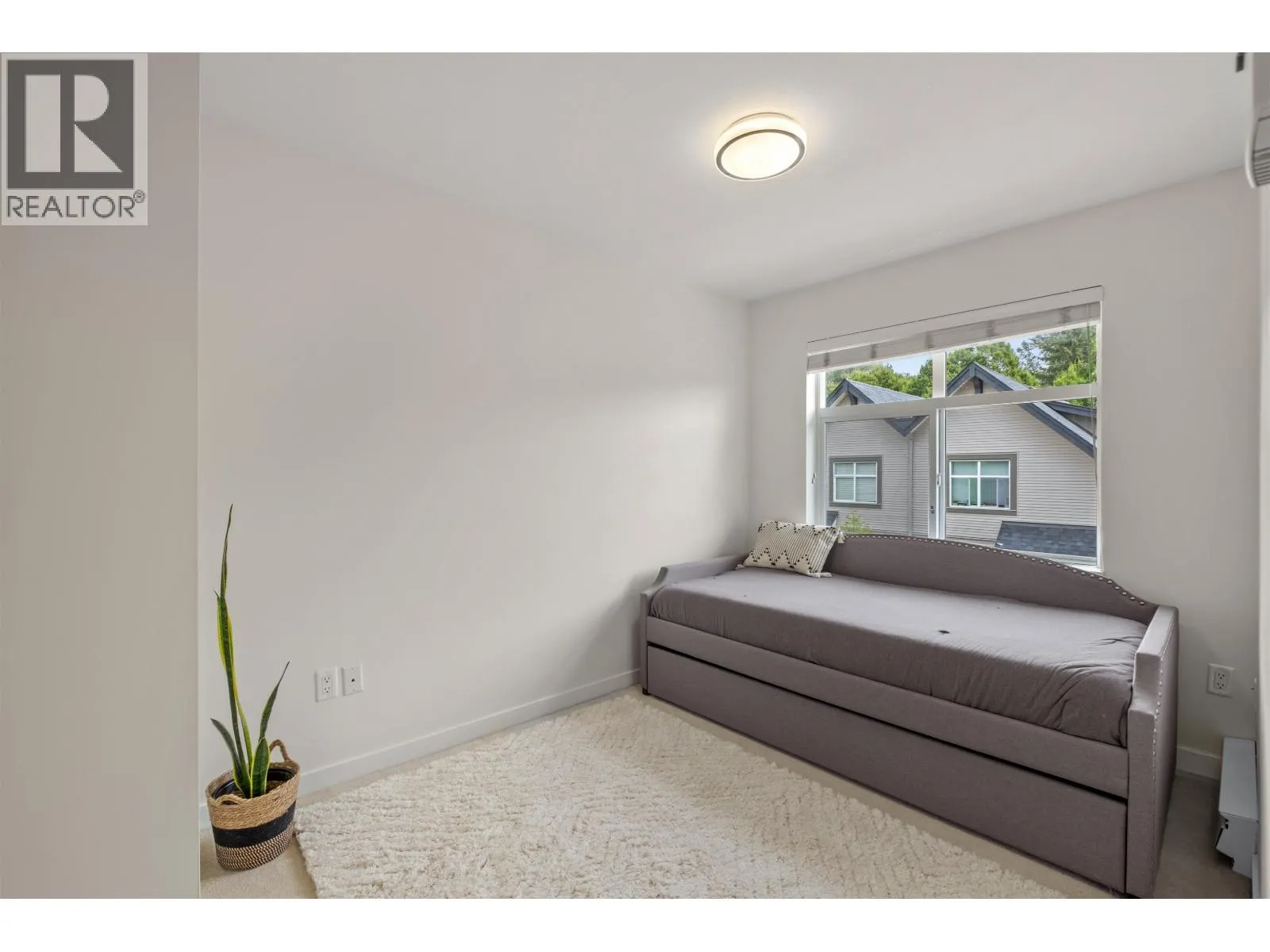 713 PREMIER STREET