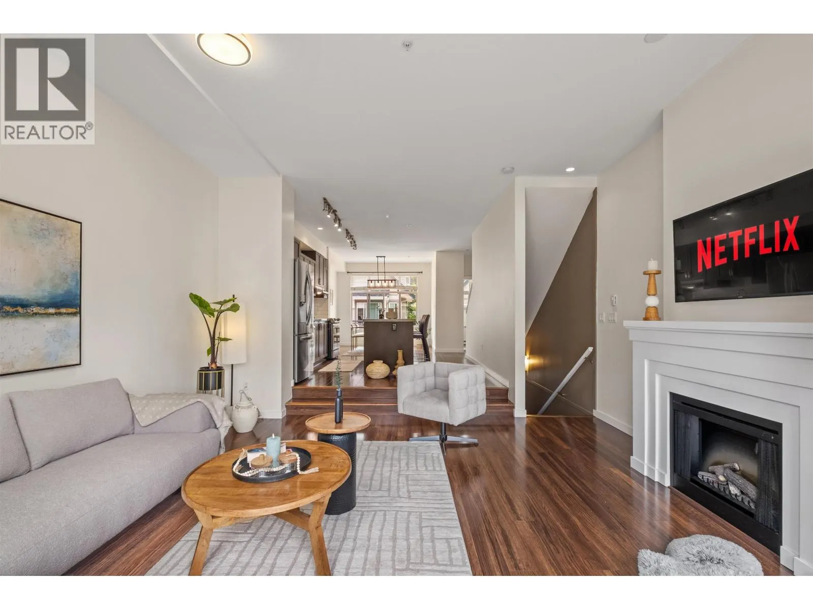 713 PREMIER STREET