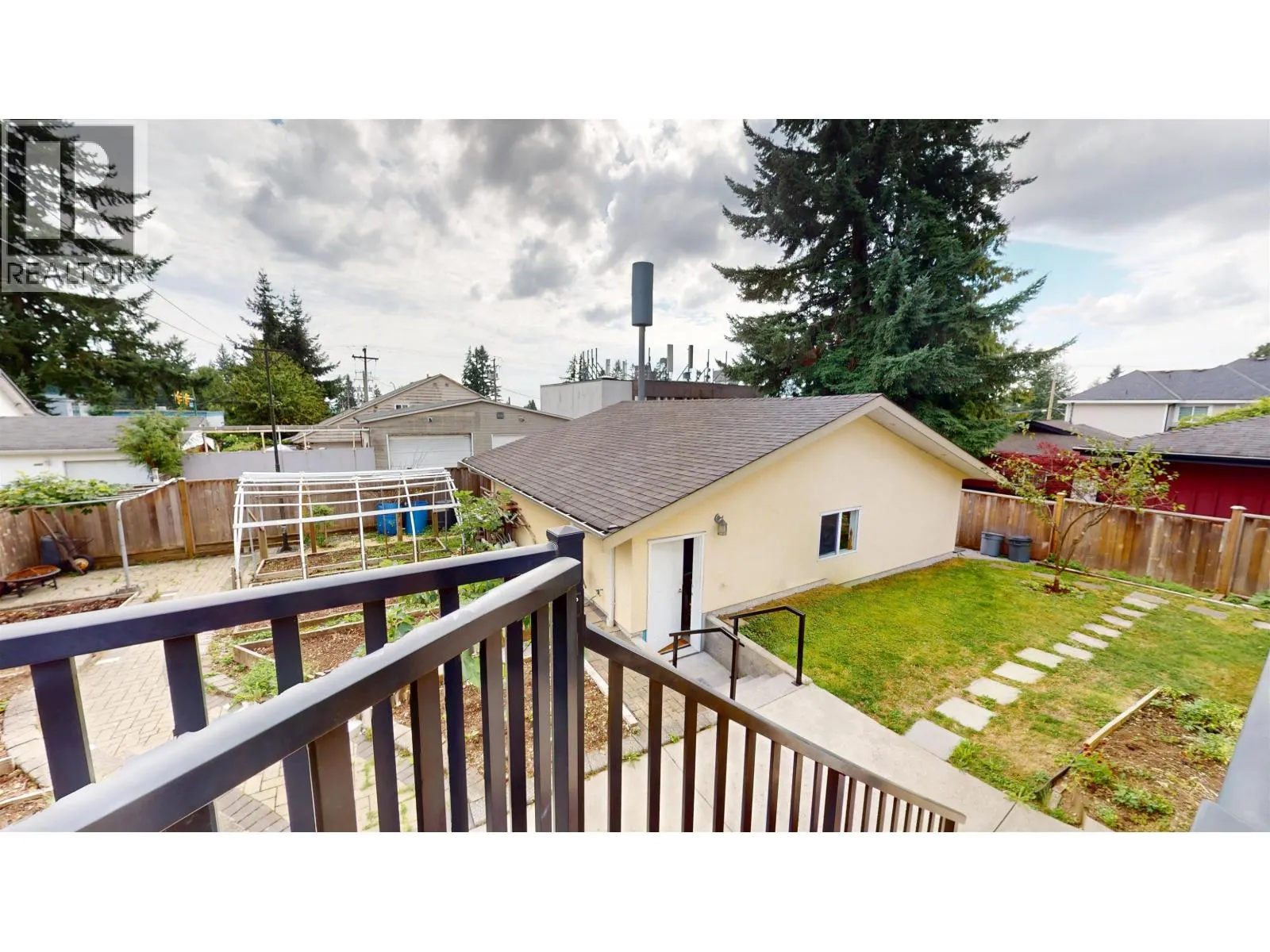 2198 HAVERSLEY AVENUE