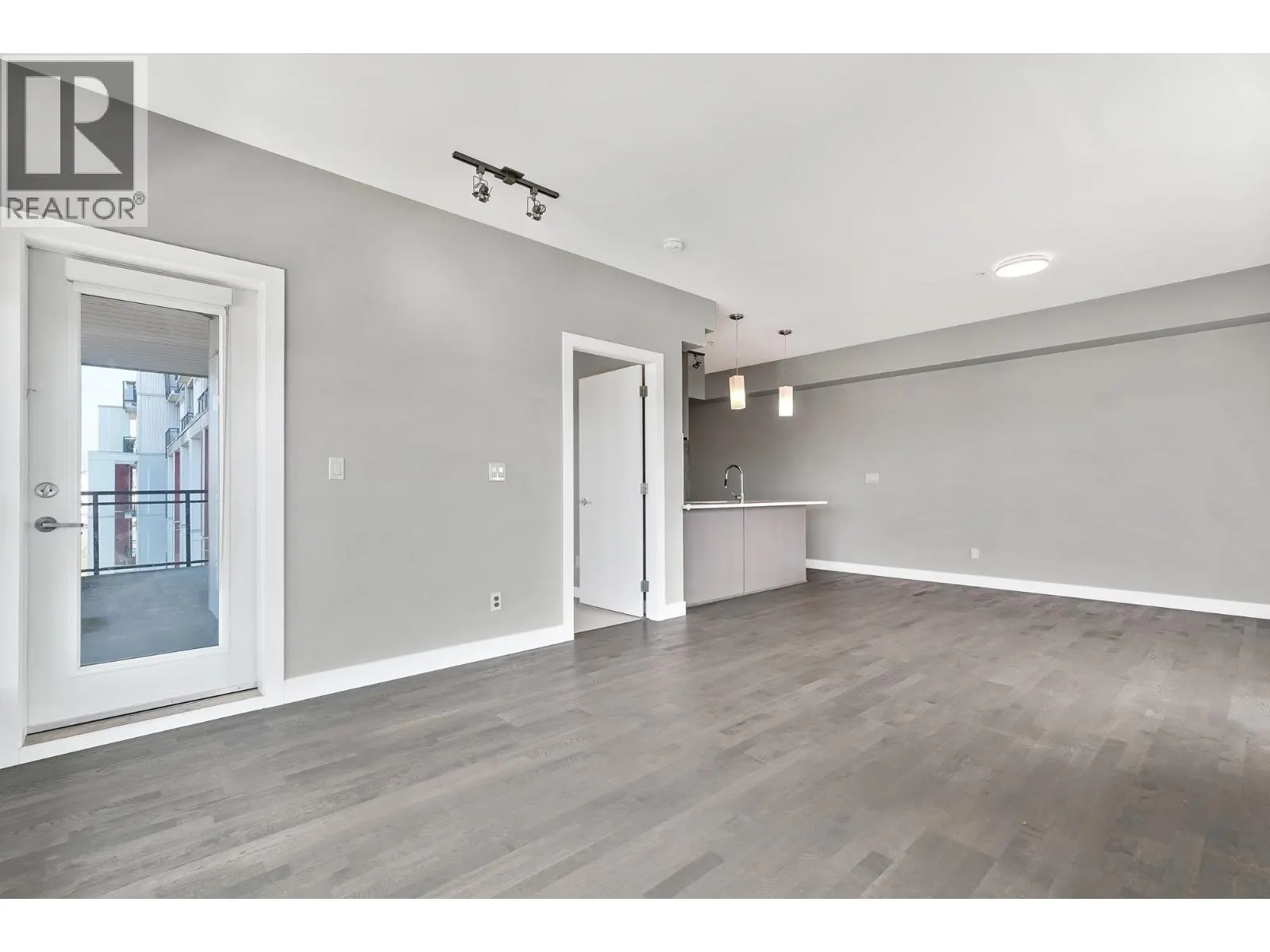 506 10033 RIVER DRIVE