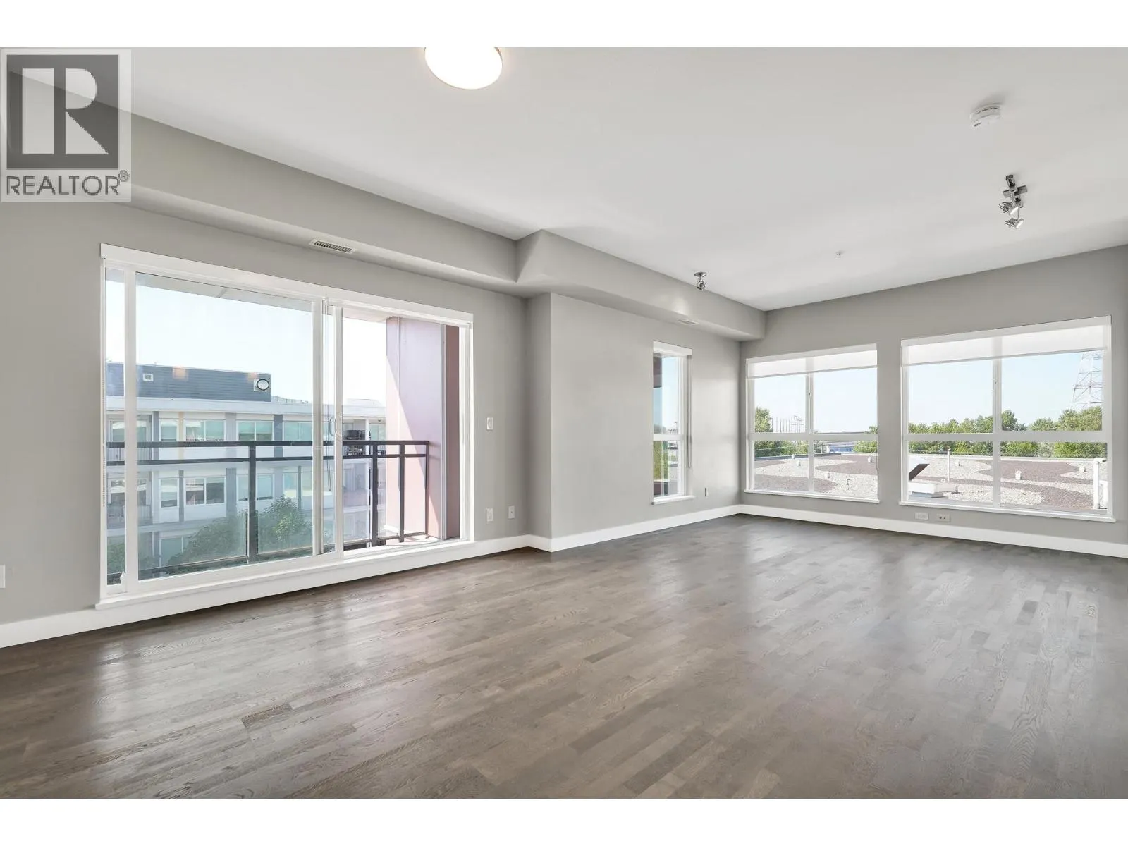 506 10033 RIVER DRIVE