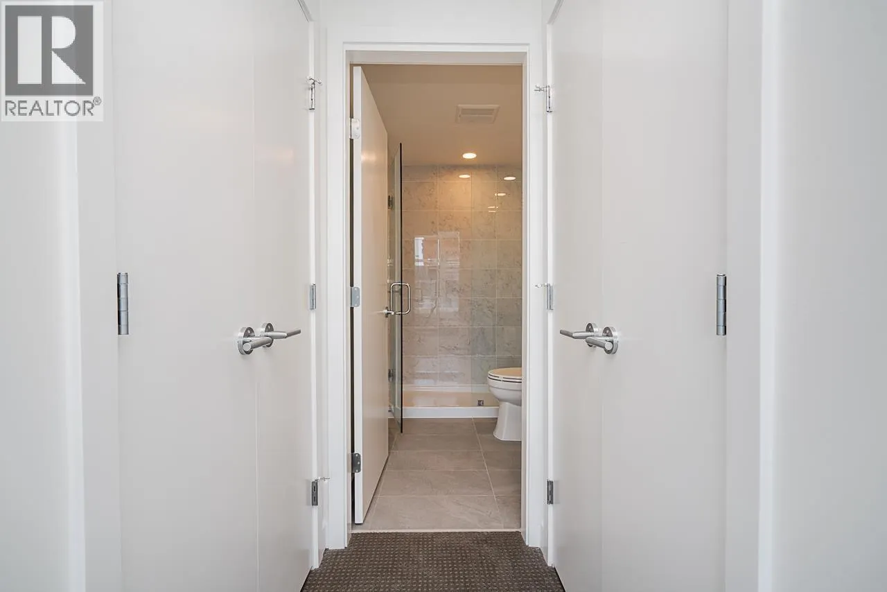 2301 518 CLARKE ROAD