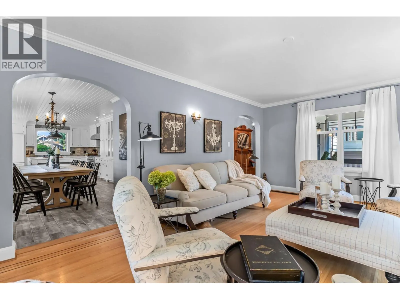 725 FIFTH STREET