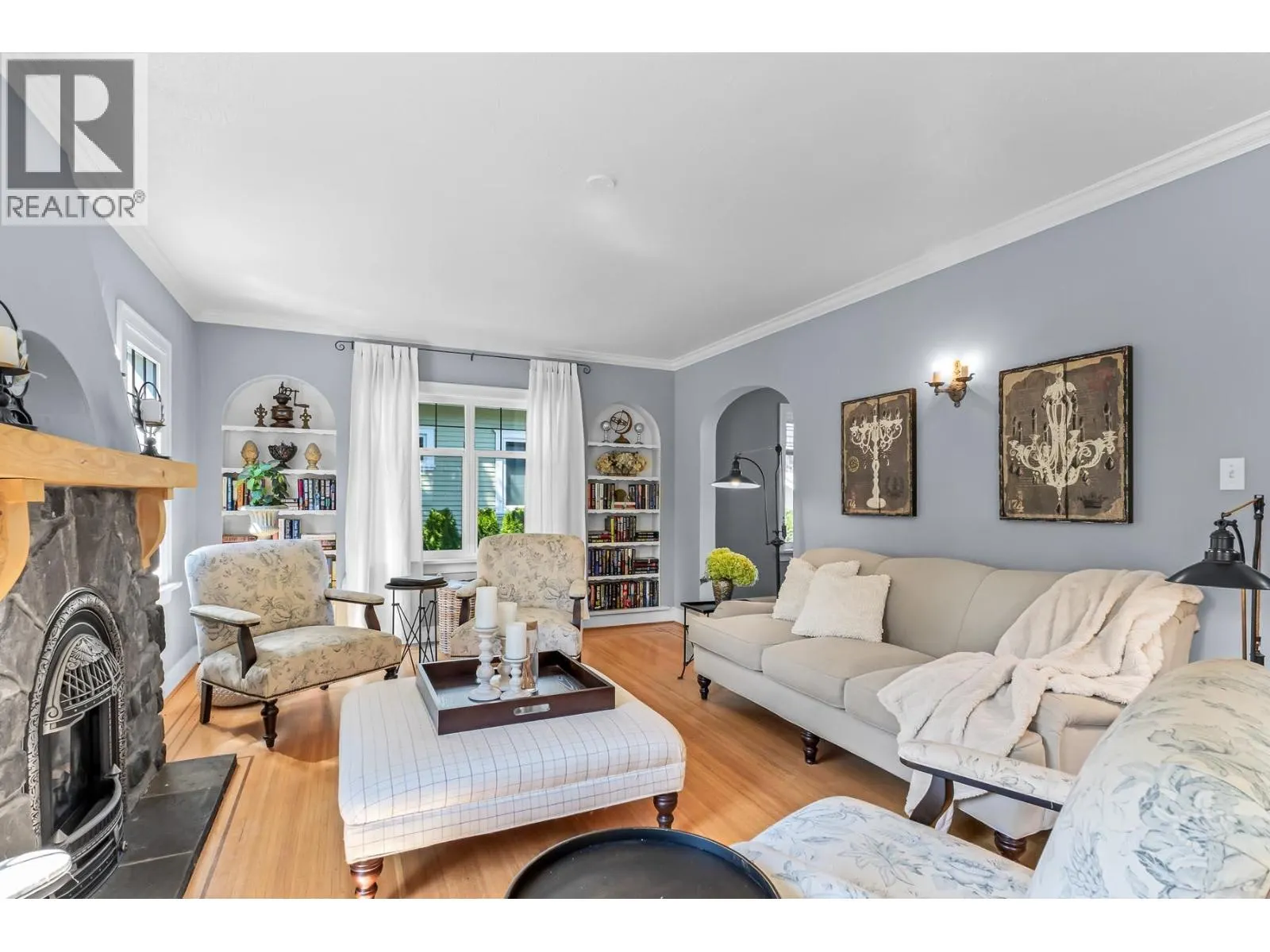 725 FIFTH STREET