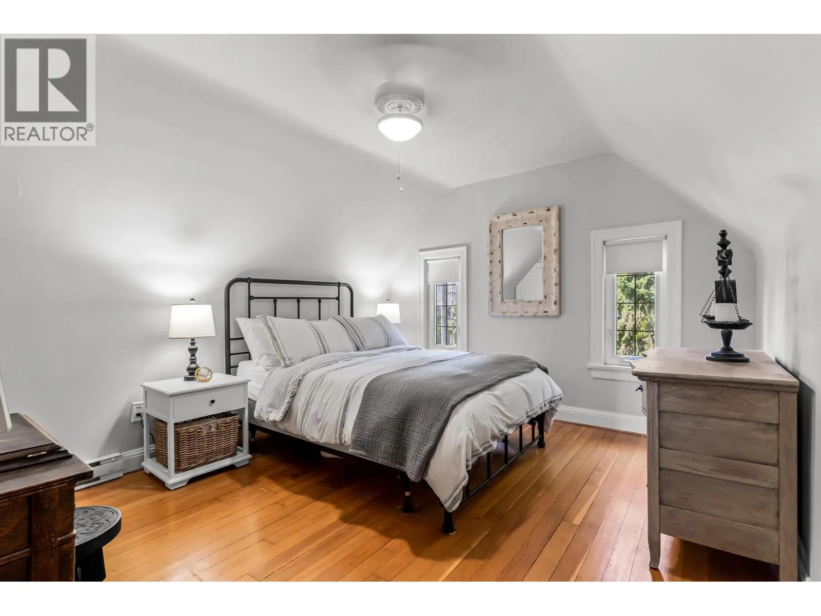 725 FIFTH STREET