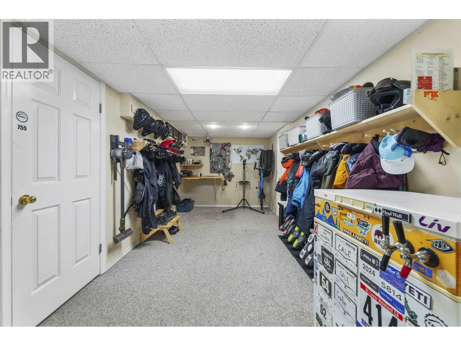 135 101 PARKSIDE DRIVE