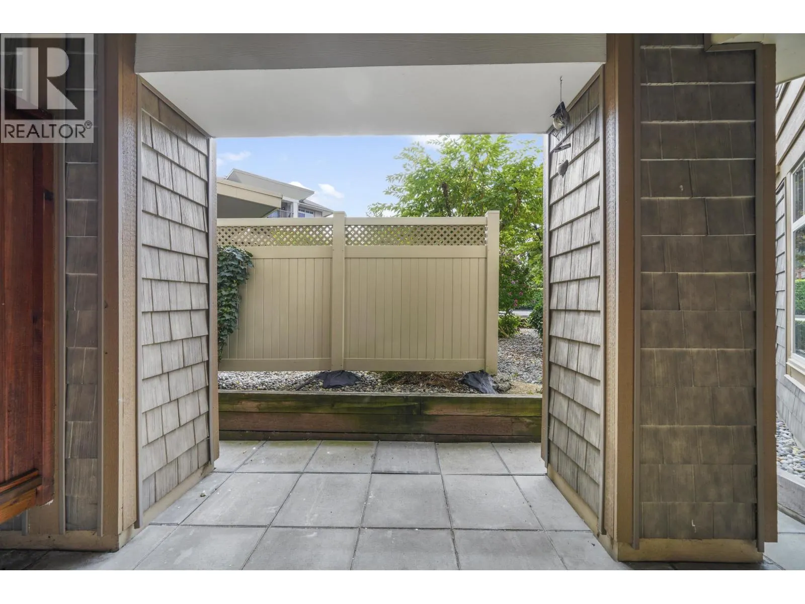 111 12248 224 STREET