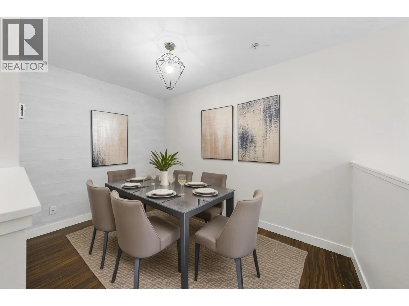 111 12248 224 STREET