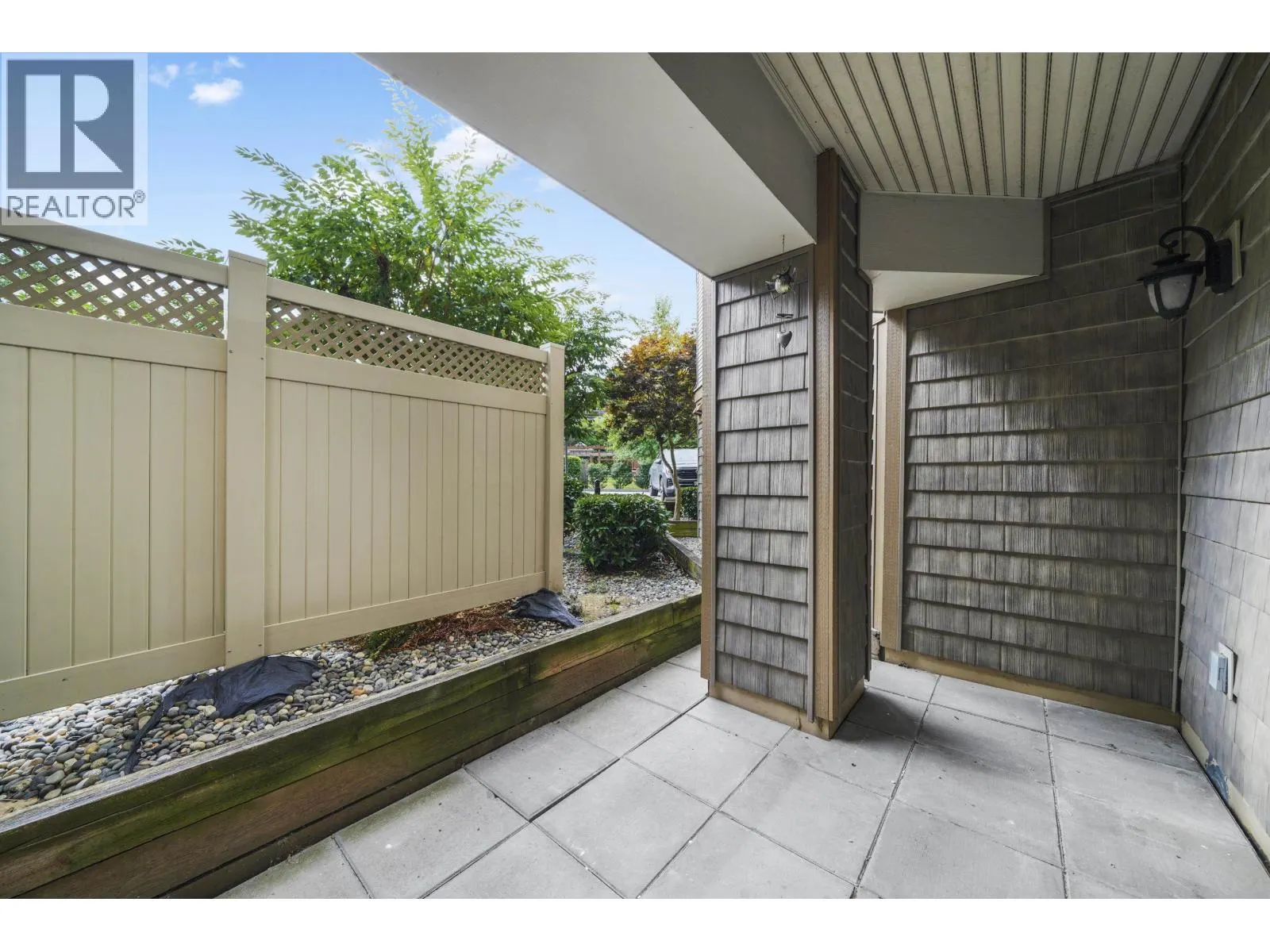111 12248 224 STREET