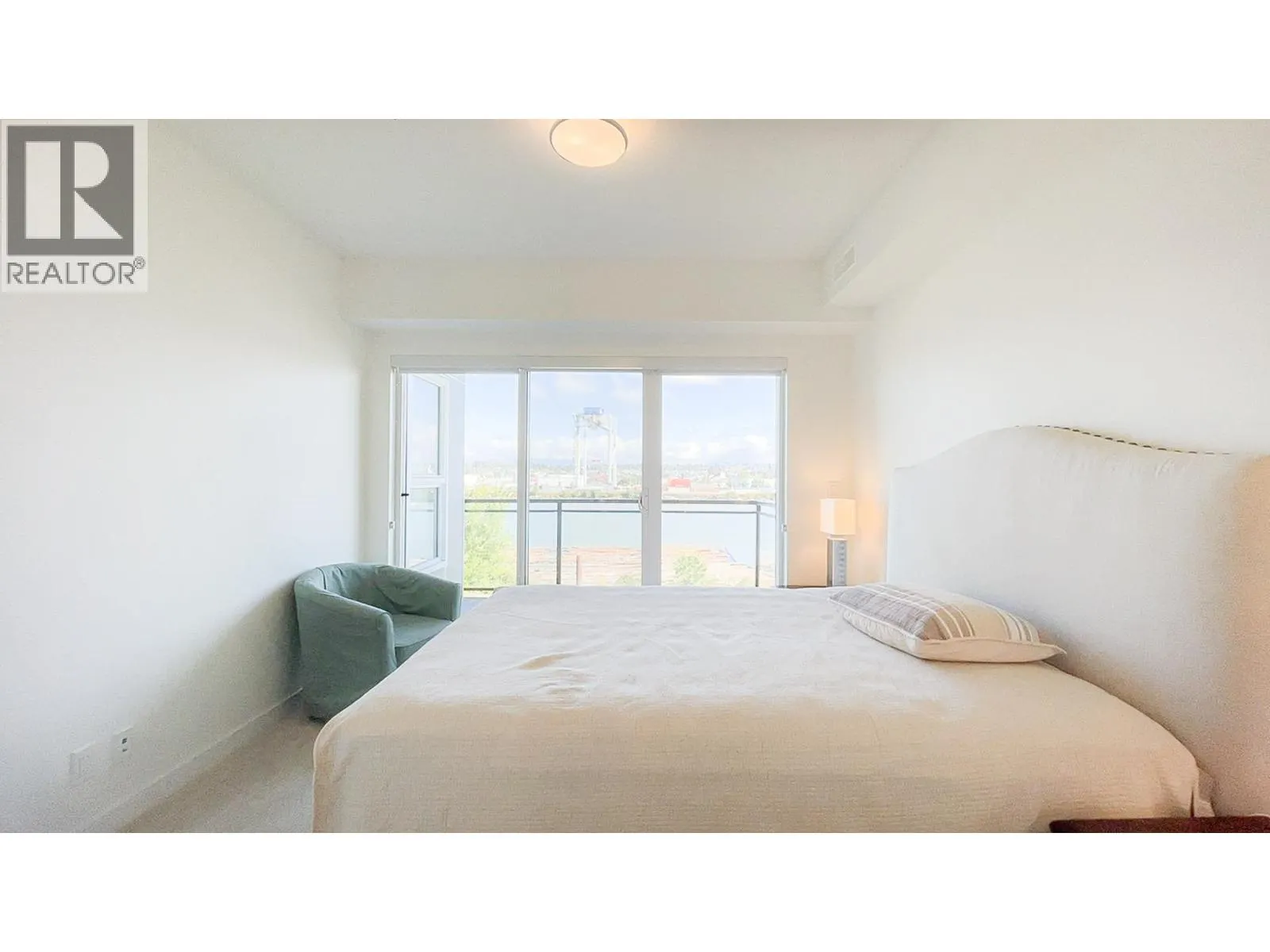 313 10177 RIVER DRIVE