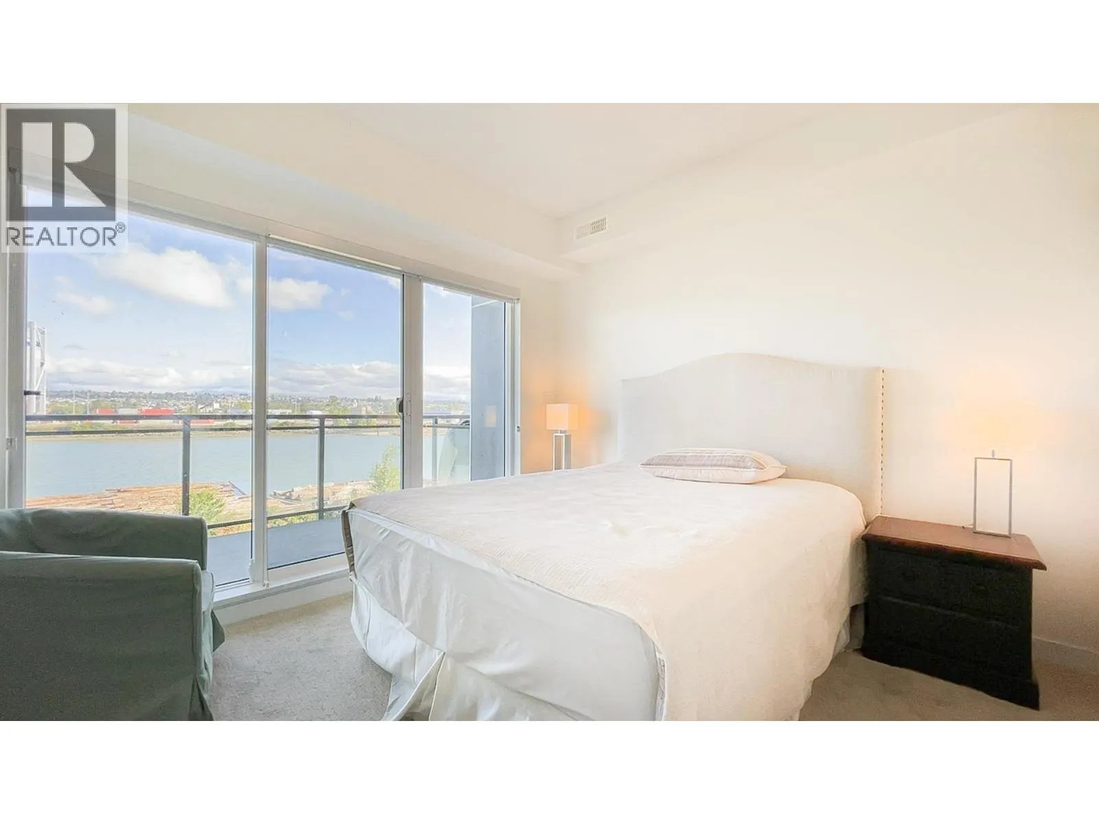 313 10177 RIVER DRIVE
