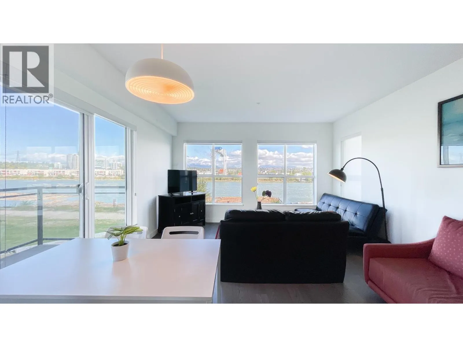 313 10177 RIVER DRIVE