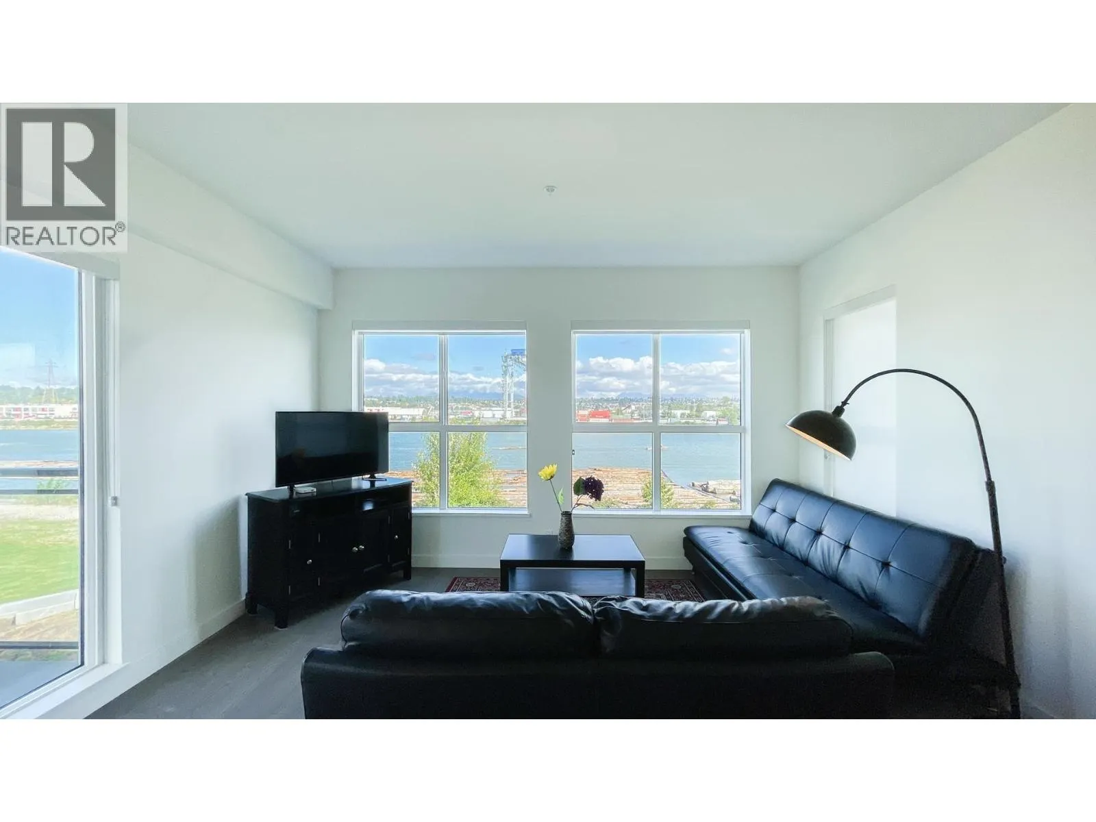 313 10177 RIVER DRIVE