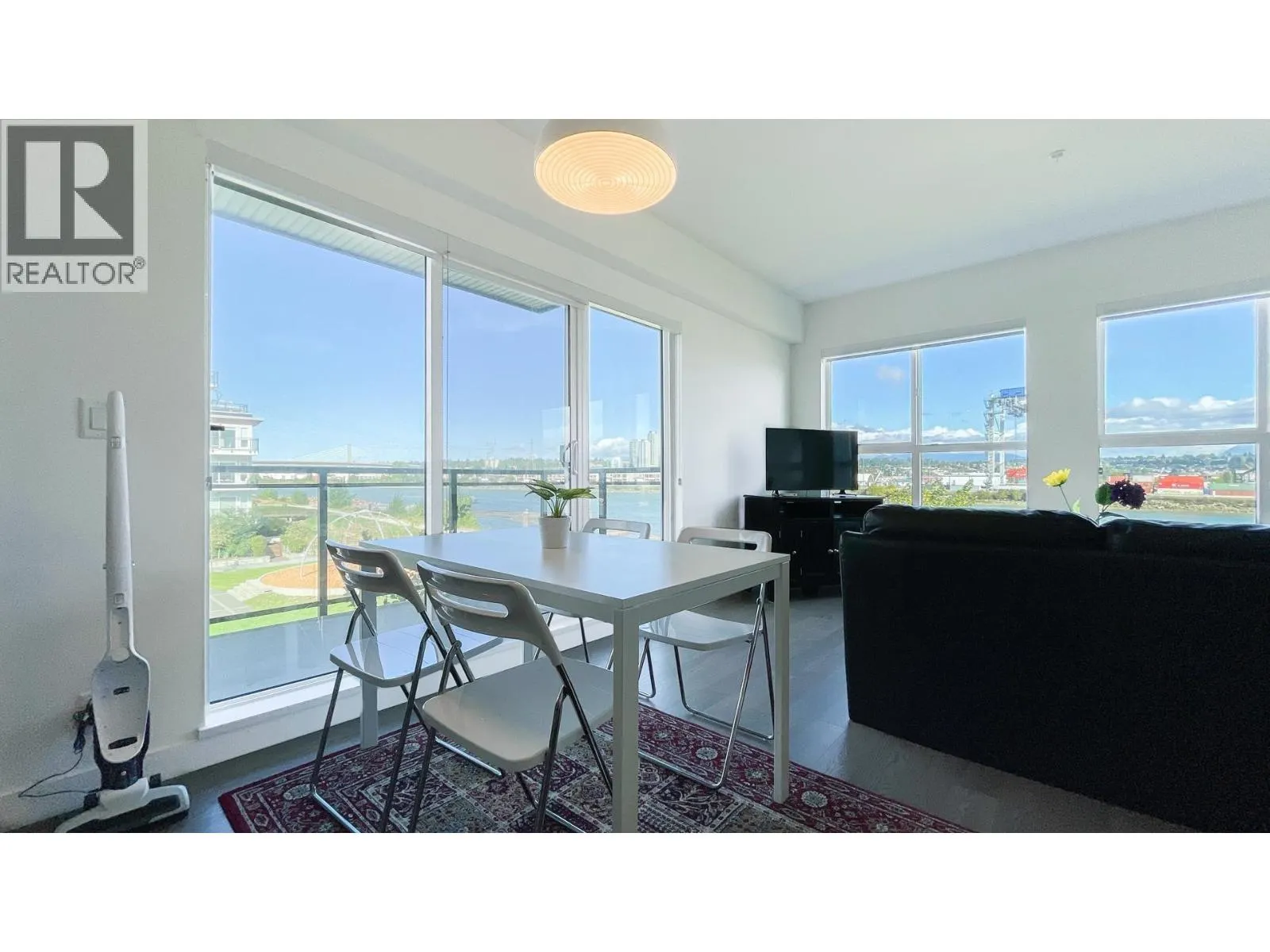 313 10177 RIVER DRIVE