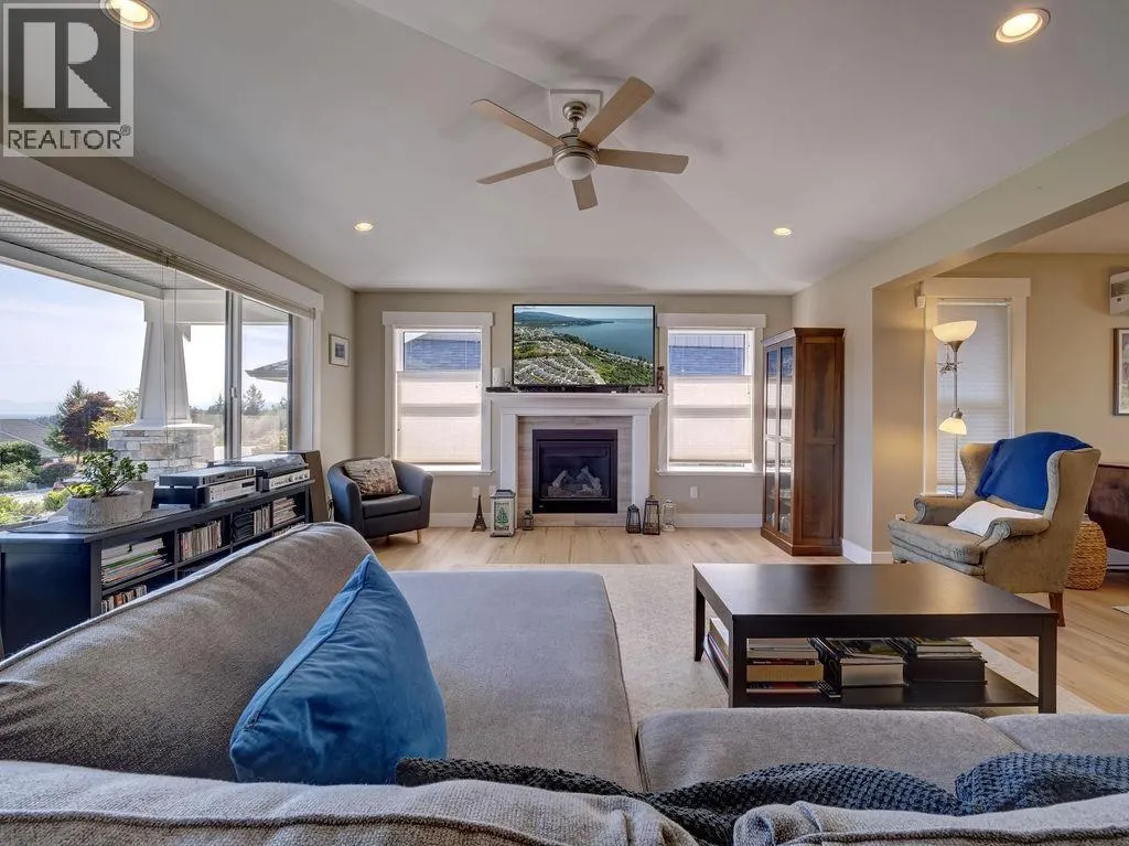 5537 PEREGRINE CRESCENT