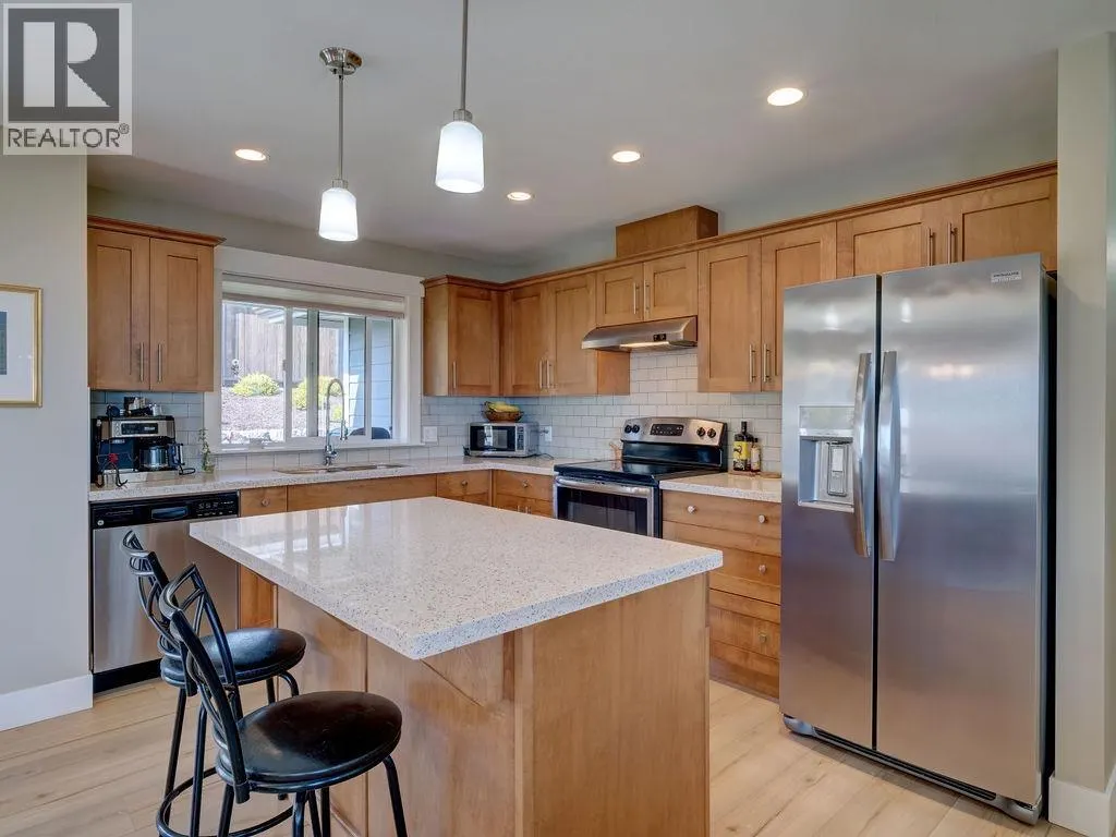 5537 PEREGRINE CRESCENT