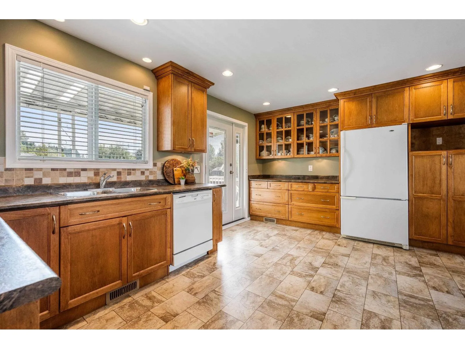10338 MCSWEEN ROAD|Fairfield Island