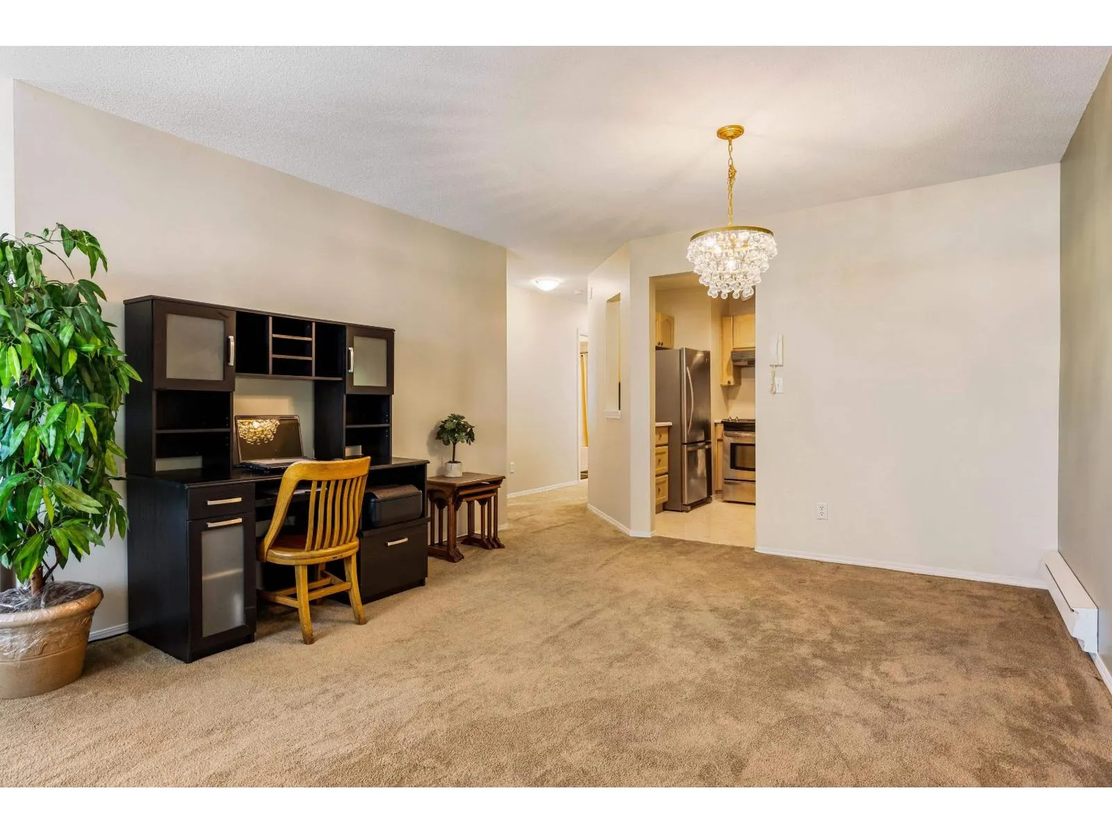 303 9400 COOK STREET|Chilliwack Downtown