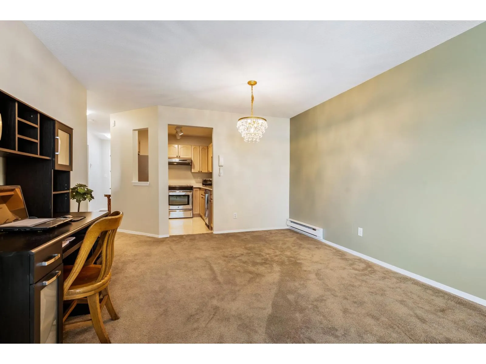 303 9400 COOK STREET|Chilliwack Downtown