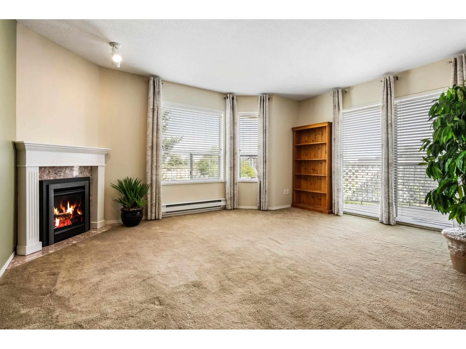 303 9400 COOK STREET|Chilliwack Downtown