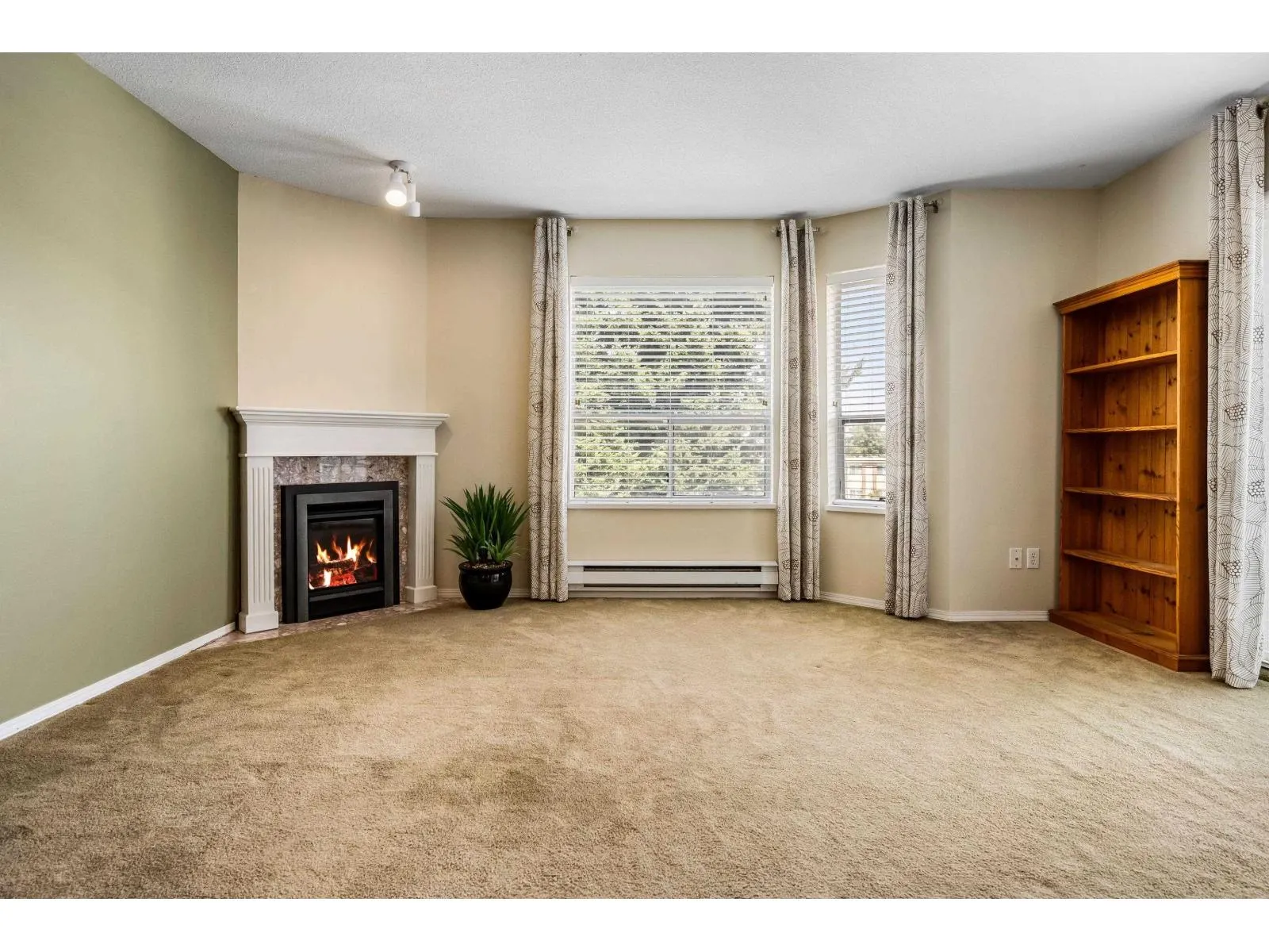 303 9400 COOK STREET|Chilliwack Downtown