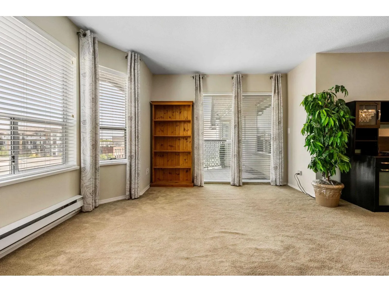 303 9400 COOK STREET|Chilliwack Downtown