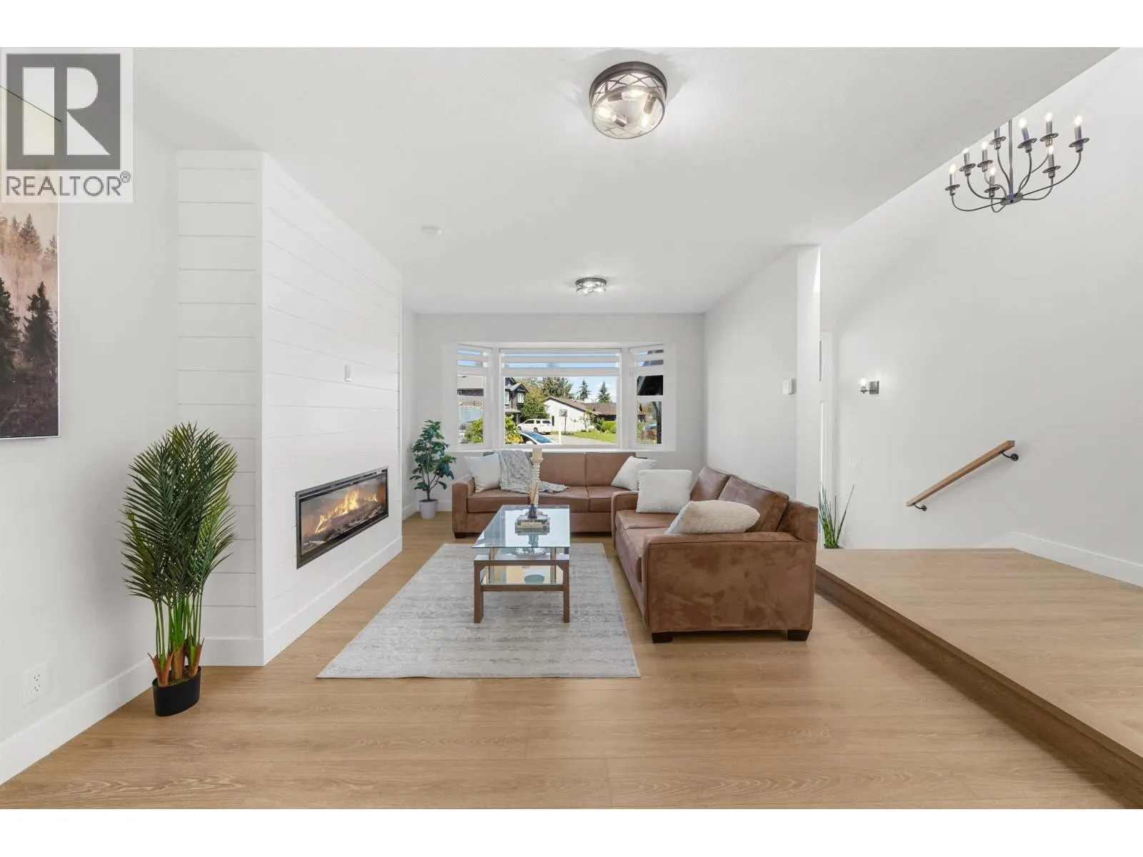 23005 APPLE GROVE