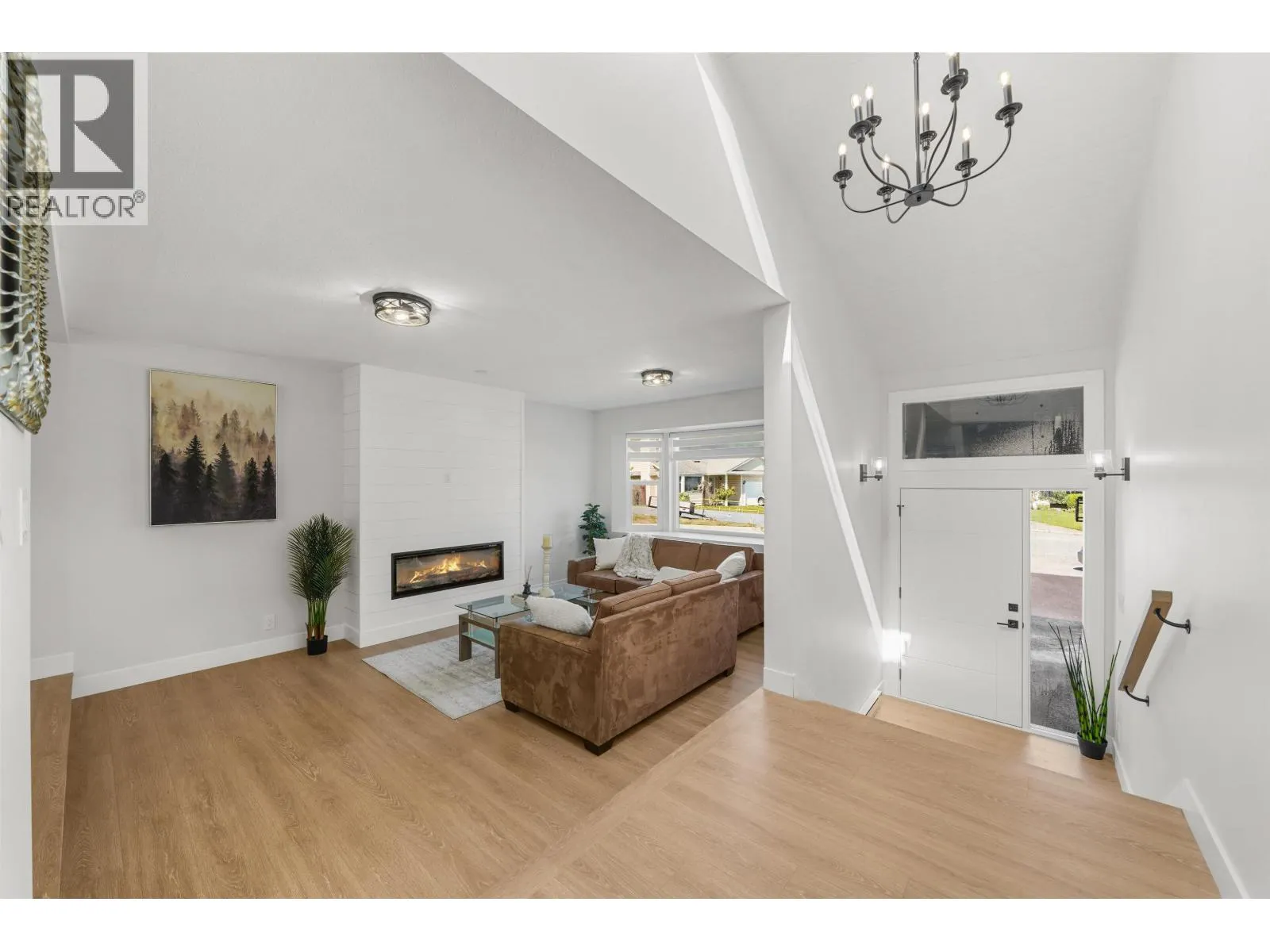 23005 APPLE GROVE