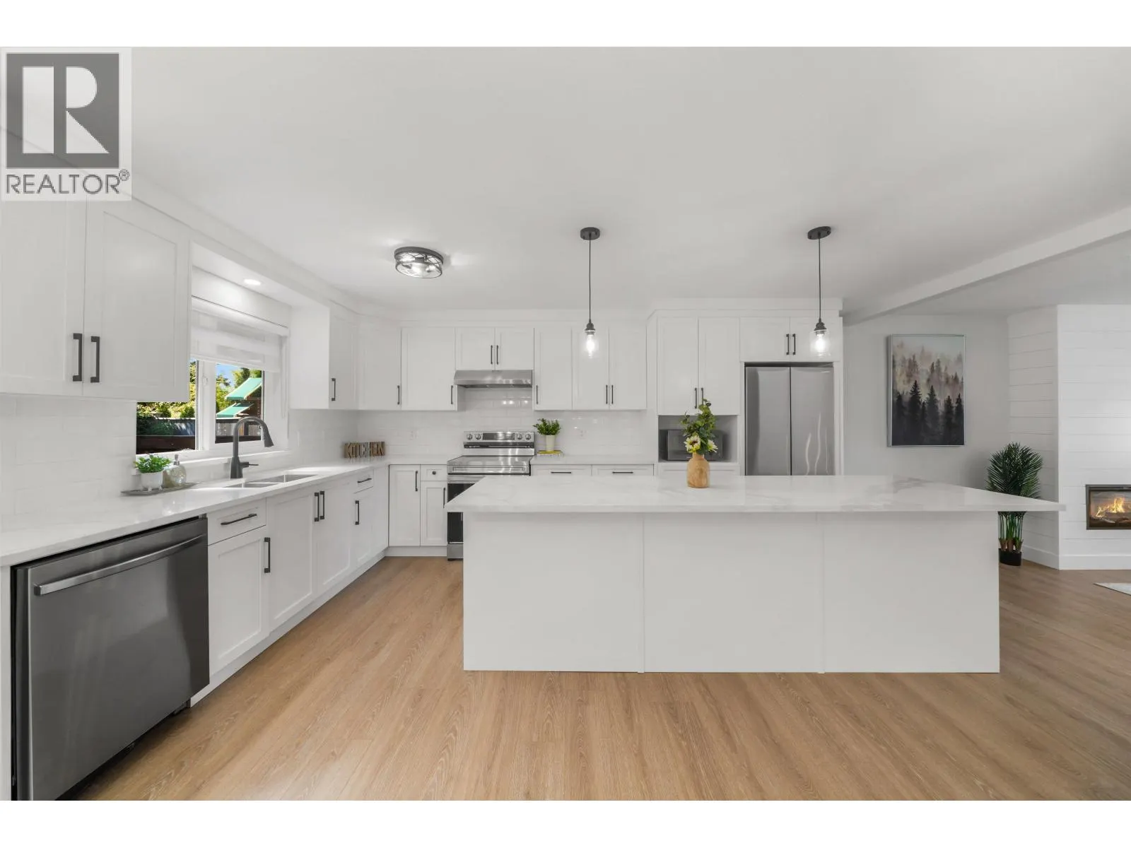 23005 APPLE GROVE