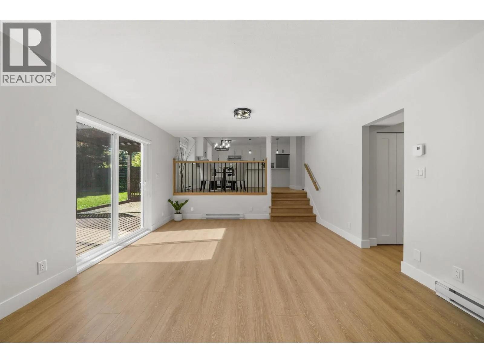 23005 APPLE GROVE
