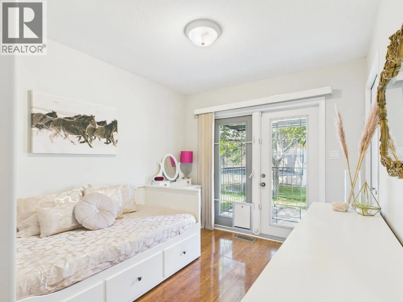 369 WESTRIDGE DRIVE