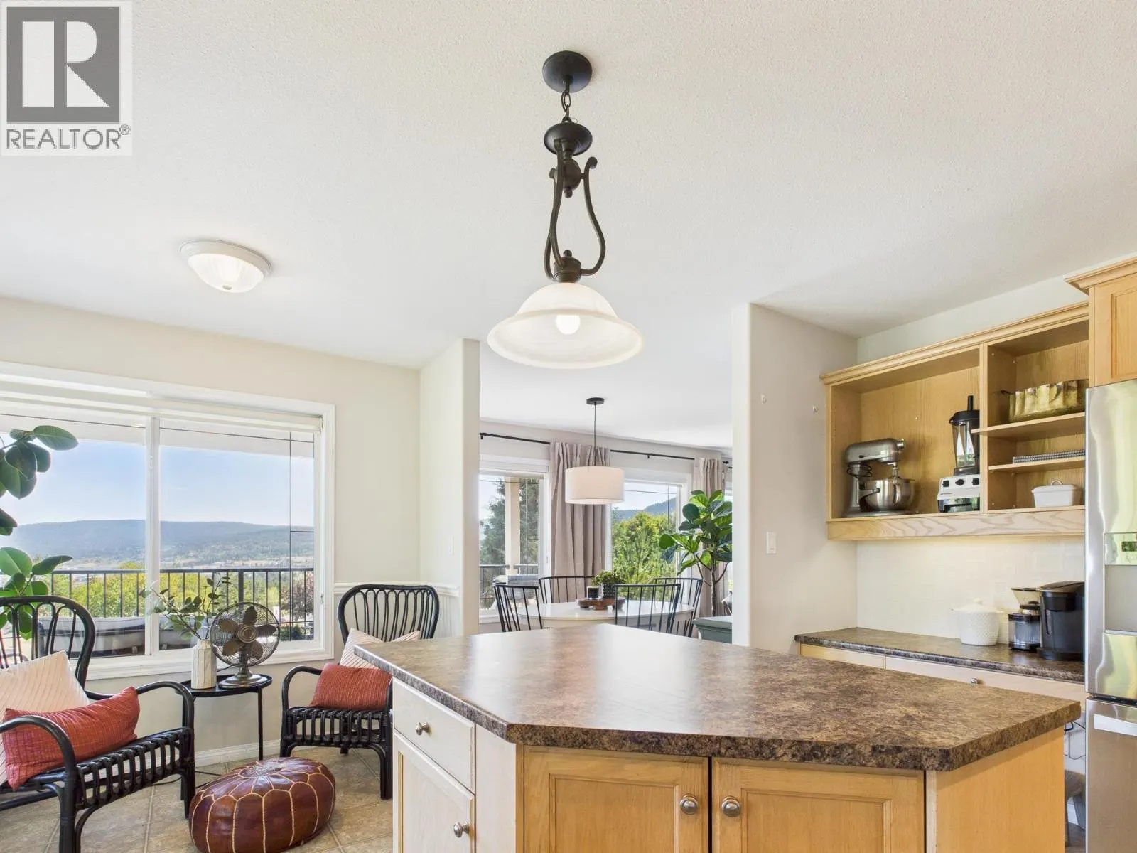369 WESTRIDGE DRIVE