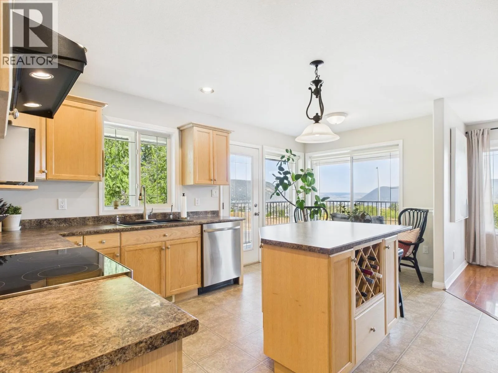 369 WESTRIDGE DRIVE
